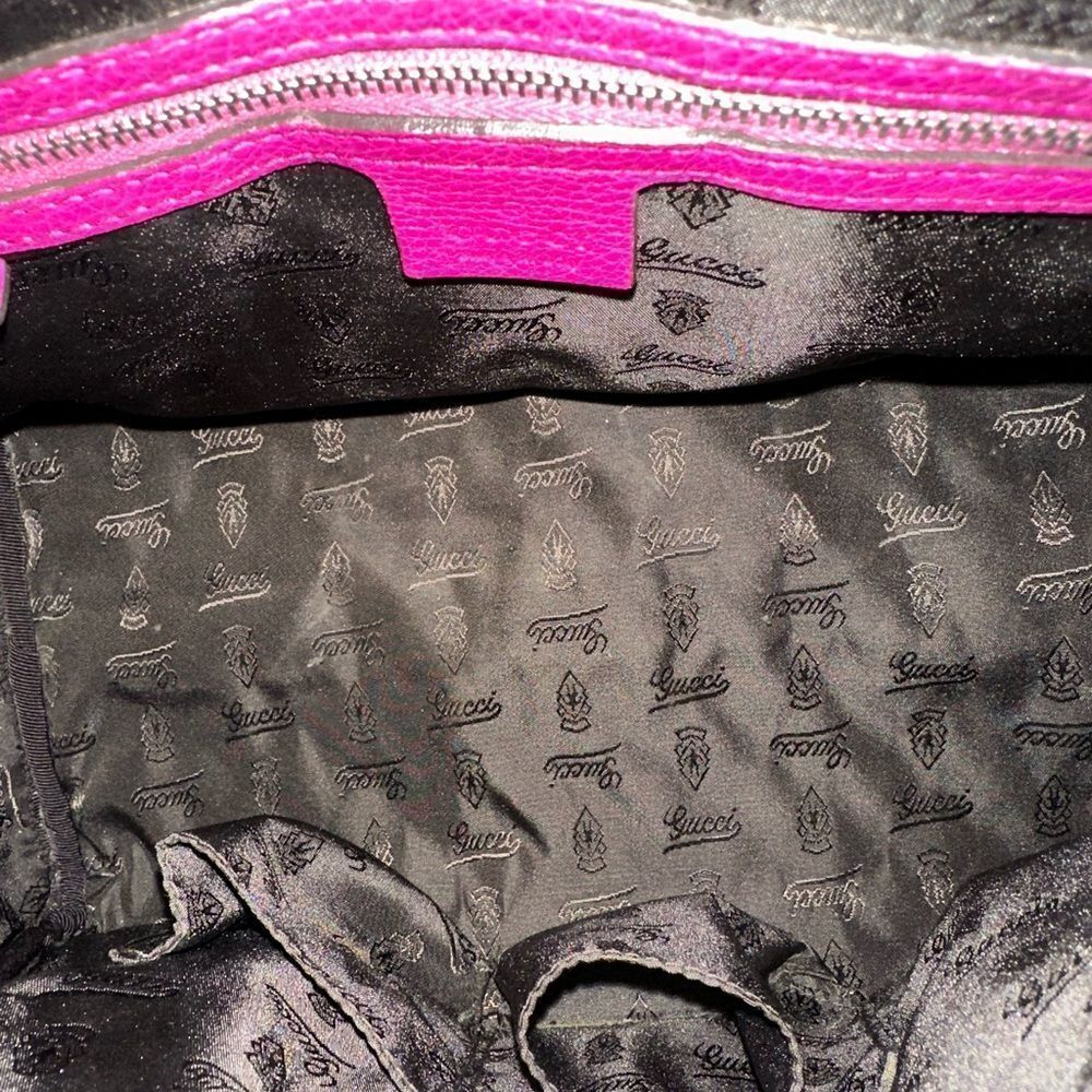 Elegant Pink Quilted Handbag - Picture 10 of 13